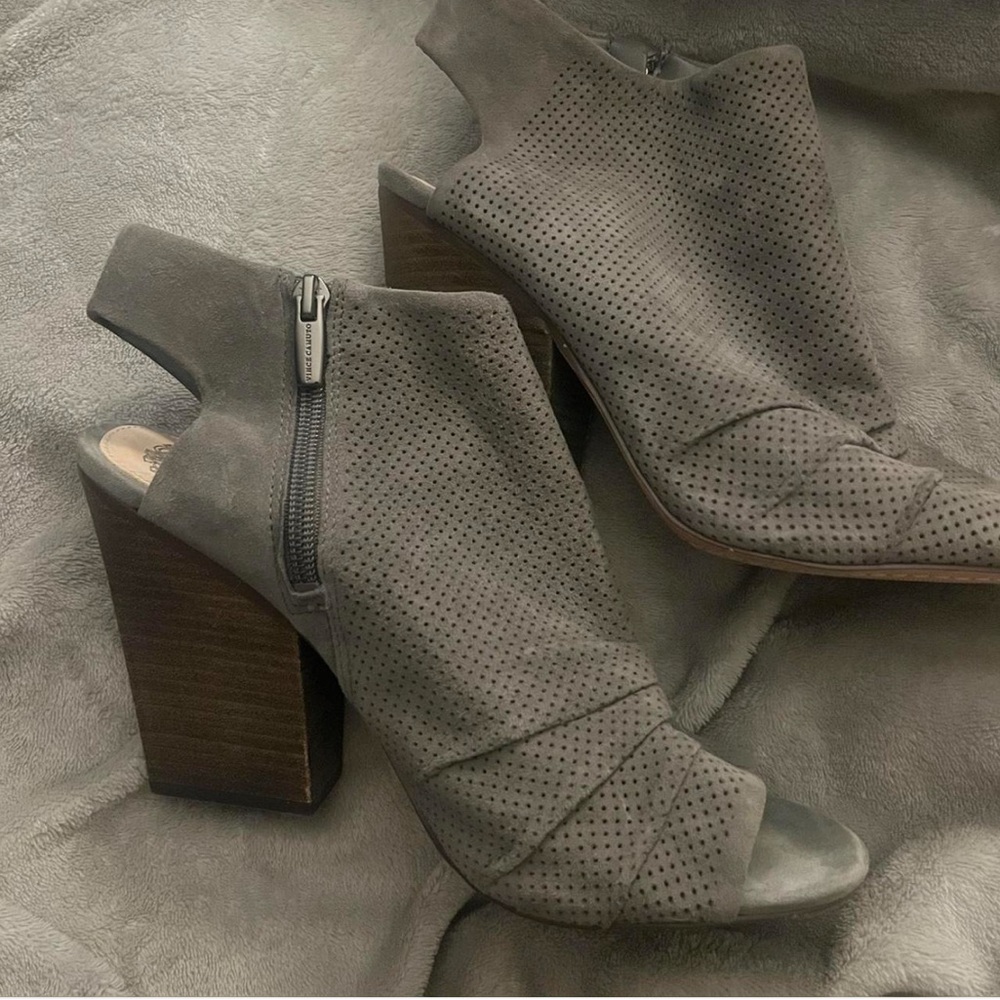 Vince Camuto